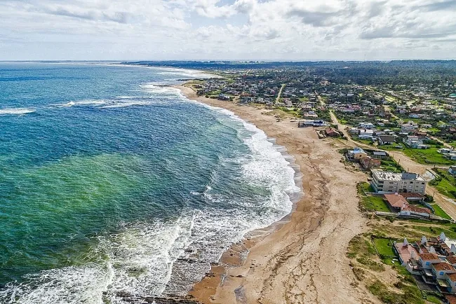 La Paloma, Uruguay: Relax y Olas para un Escape de Egresados desde Paraguay con la Familia