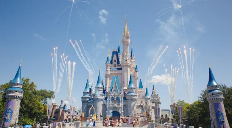 Disney World: Un Viaje de Egresados Mágico para Estudiantes y Familias que Despierta la Niñez en Todos