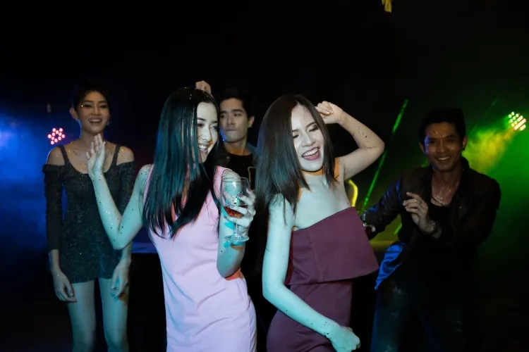 Fiesta Segura: Cómo Disfrutar la Noche del Viaje de Egresados sin Riesgos para Estudiantes y Familias
