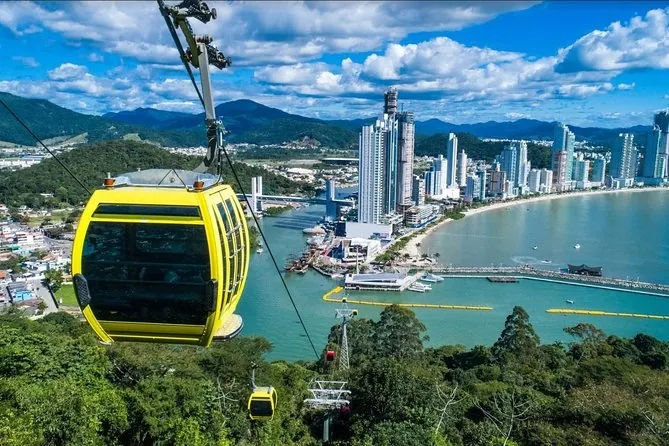 Camboriú: El Destino Emergente de Brasil para un Viaje de Egresados Inolvidable con la Familia