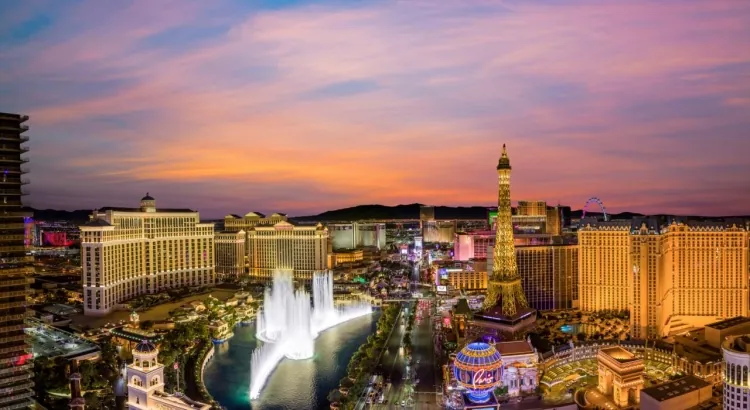 Las Vegas, EE.UU.: Fiesta sin Fin en la Ciudad del Neón para un Viaje de Egresados desde Paraguay con la Familia (Sin Casino)